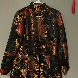 Beautiful silk embroidered blazer.
